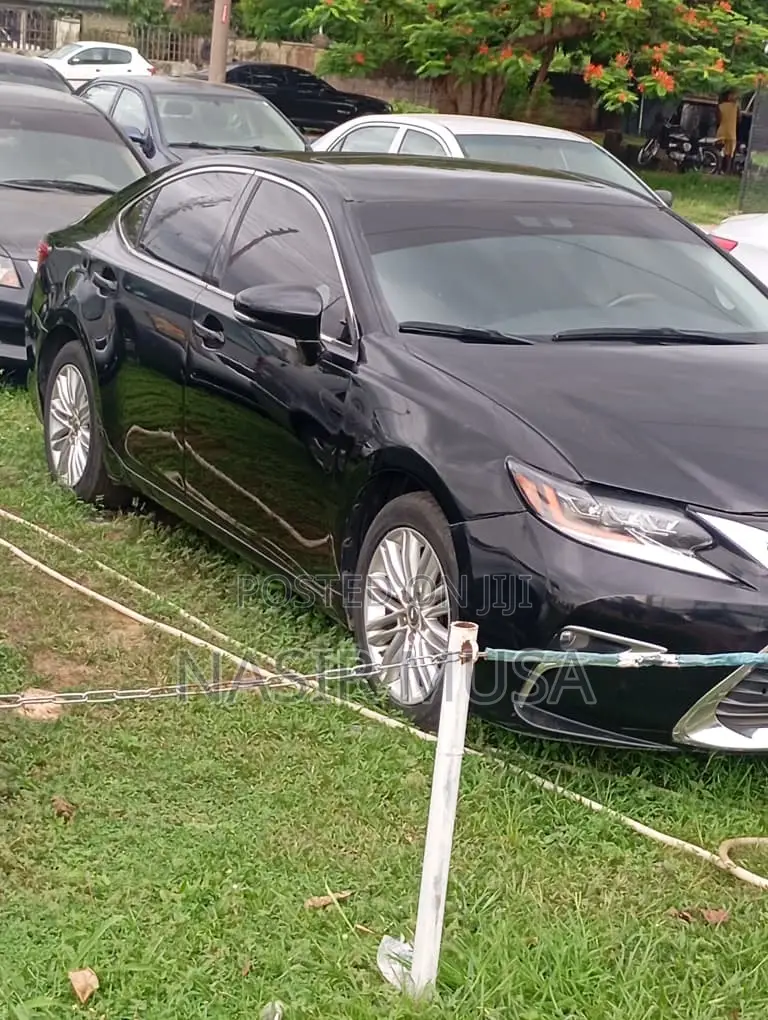 Lexus ES 2016 Black