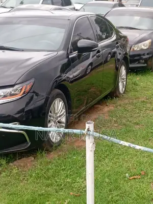 Lexus ES 2016 Black