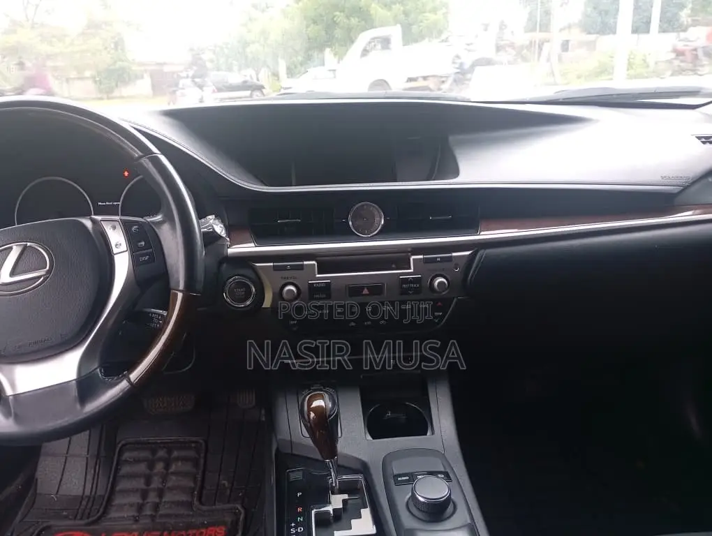 Lexus ES 2016 Black