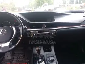 Lexus ES 2016 Black