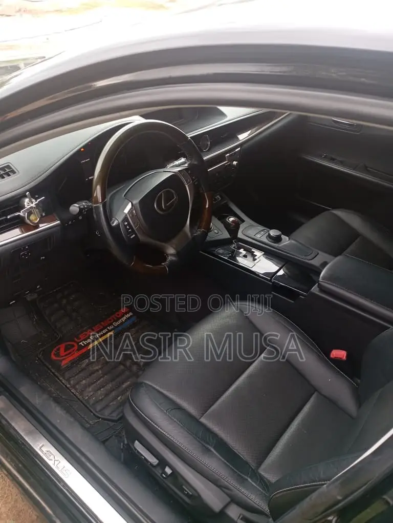 Lexus ES 2016 Black