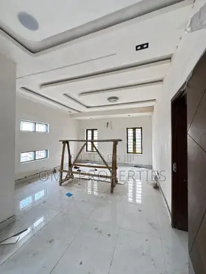 Furnished 5bdrm House in Surulere for sale