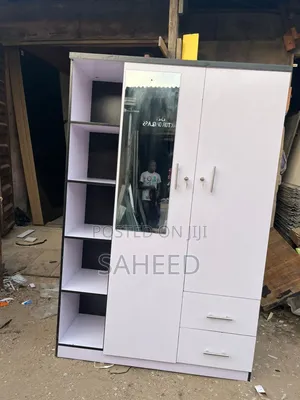 Quality 4/6 Wardrop 2doors 2drawar With Mirror and Bag Rag