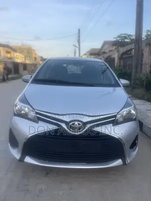 Toyota Yaris 2017 Silver