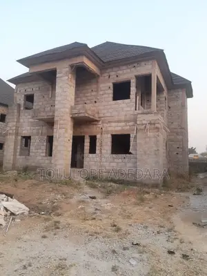 5bdrm Duplex in Twins Palm City, Sabon Lugbe for sale