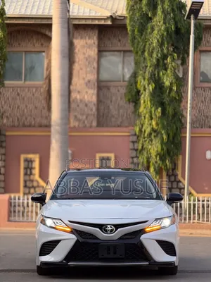 Toyota Camry 2020 White