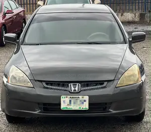 Honda Accord 2005 Gray