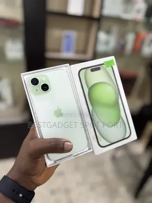 Apple iPhone 15 256 GB Green