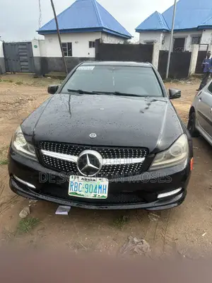 Mercedes-Benz C350 2009 Black