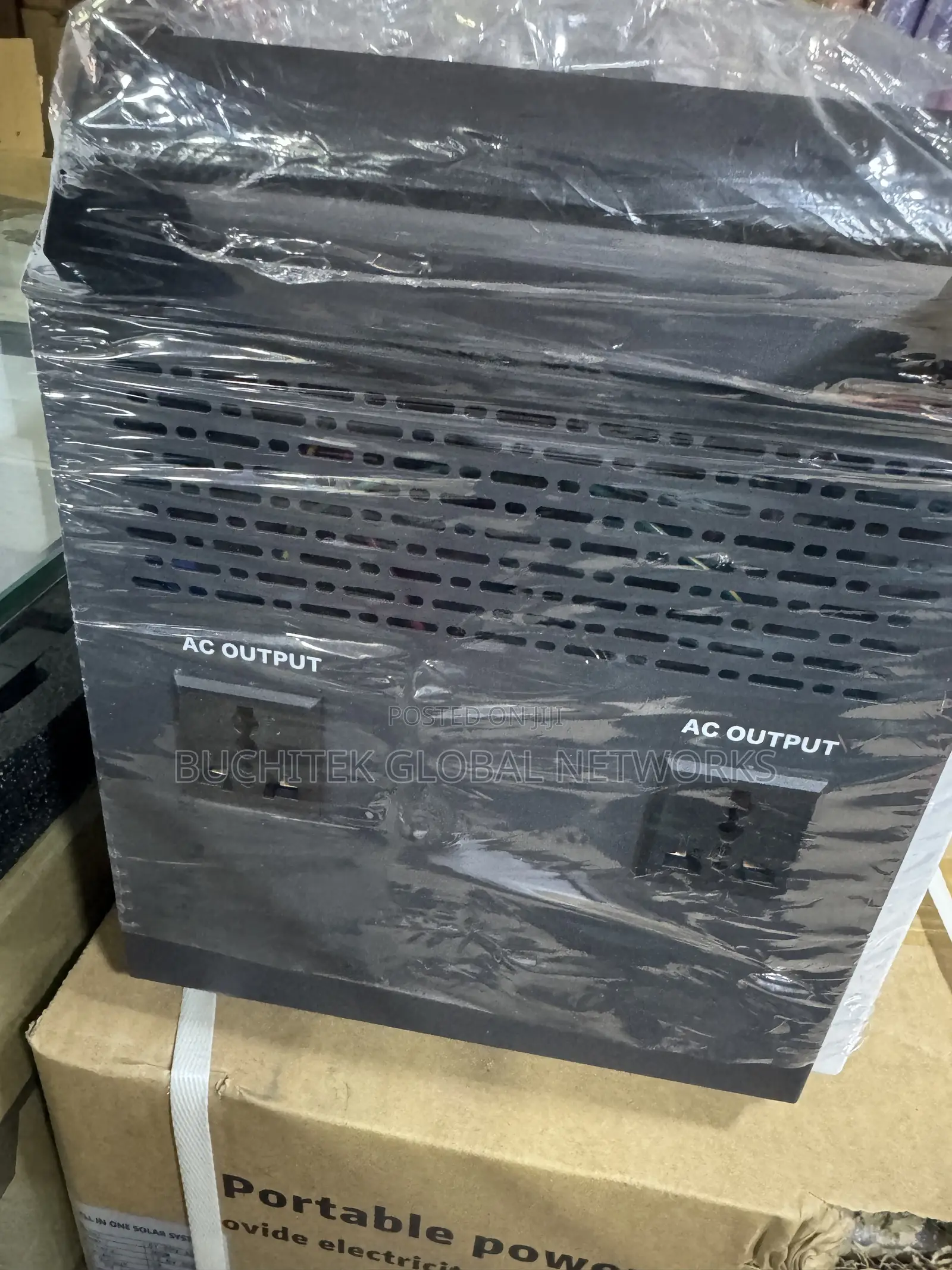 Skytecc X2000 2kwh 1000watts Portable Power Station.