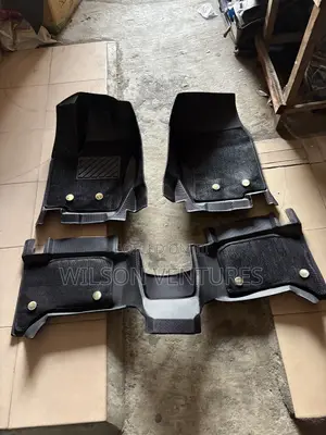 High Quality Thermoplastic Double Layer Foot Mat for Prado 2025