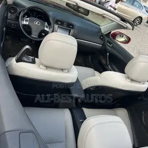 Lexus IS 2011 Maroon
