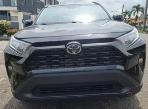 Toyota RAV4 XLE AWD 2020 Black