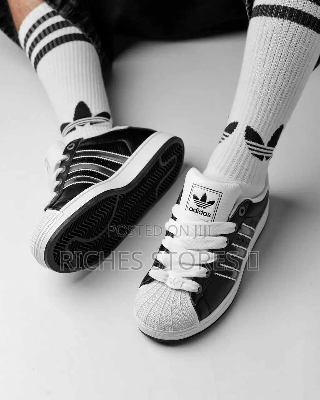 Adidas Superstar SNKRS