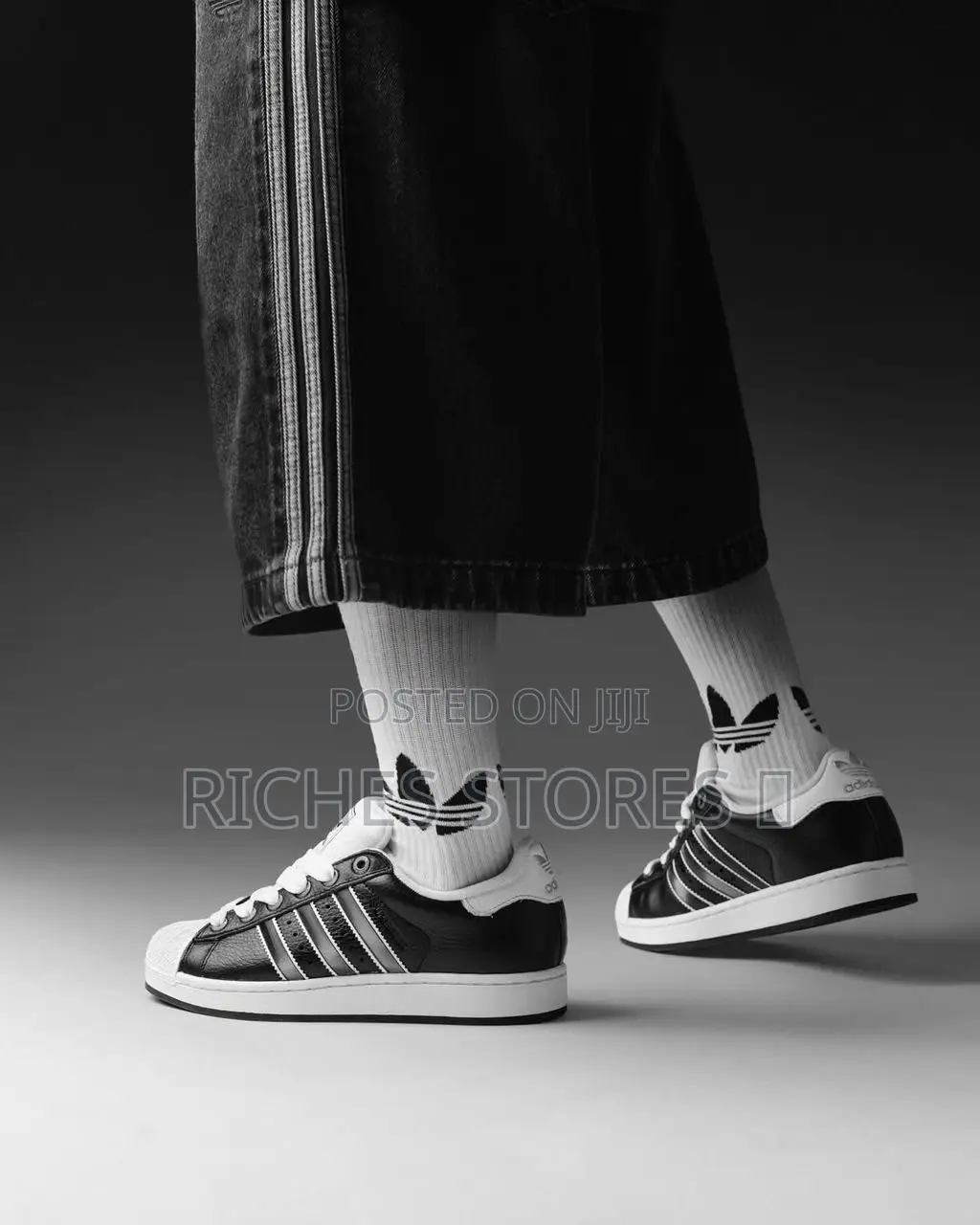 Adidas Superstar SNKRS
