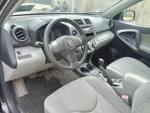 Toyota RAV4 2.5 2010 Black
