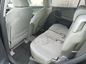 Toyota RAV4 2.5 2010 Black