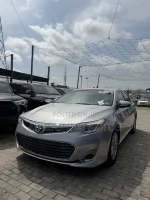 Toyota Avalon XLE Sedar FWD (3.5L 6cyl 6A) 2013 Silver