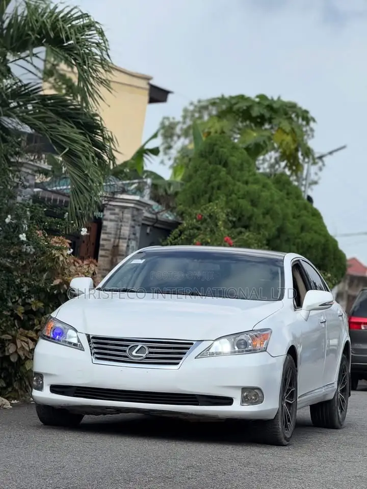 Lexus ES 350 2012 White