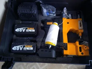 Dewalt 88 Volt Bag Closer Machine
