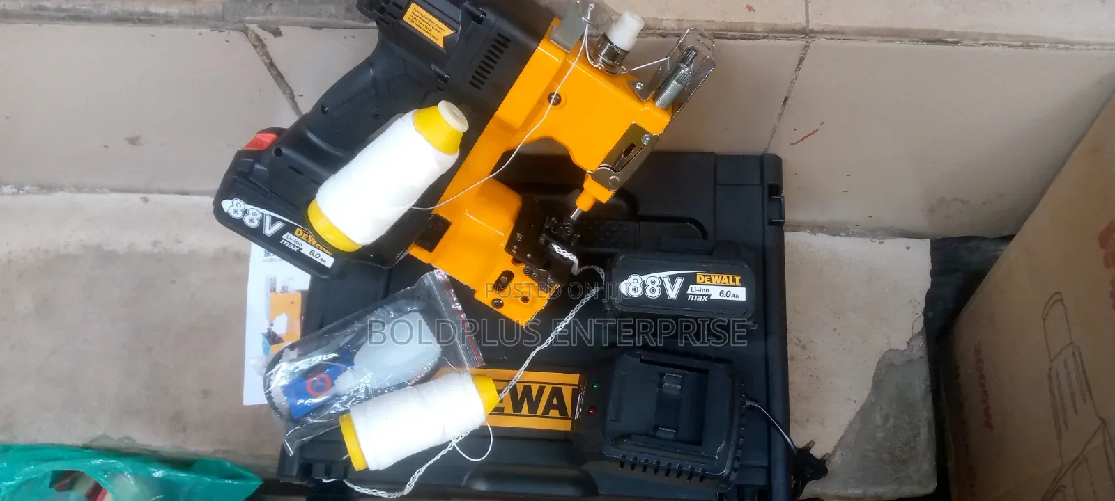 Dewalt 88 Volt Bag Closer Machine