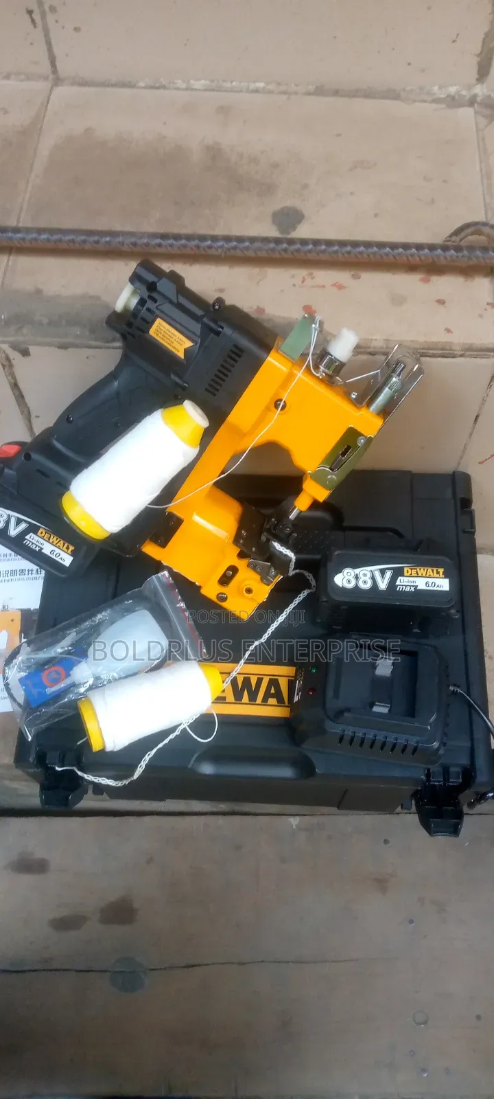 Dewalt 88 Volt Bag Closer Machine