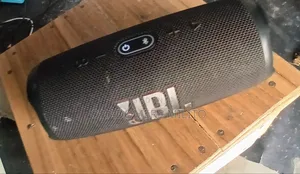 JBL Charge5