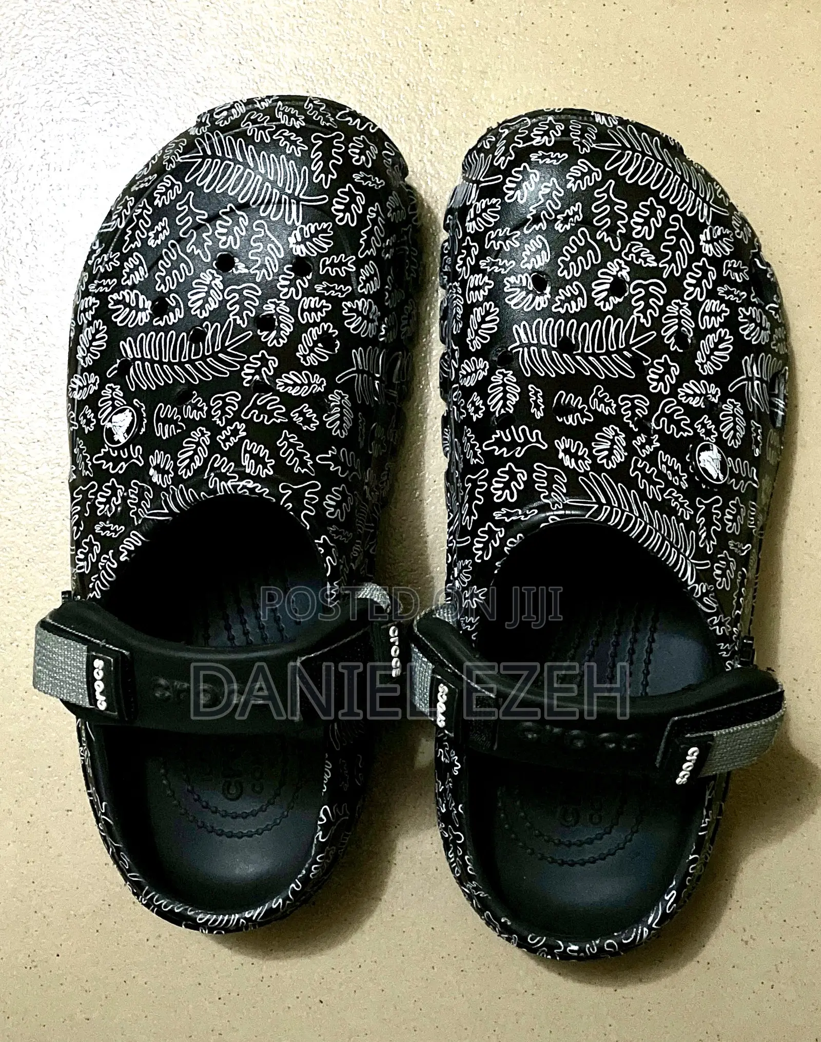 Clean Crocs