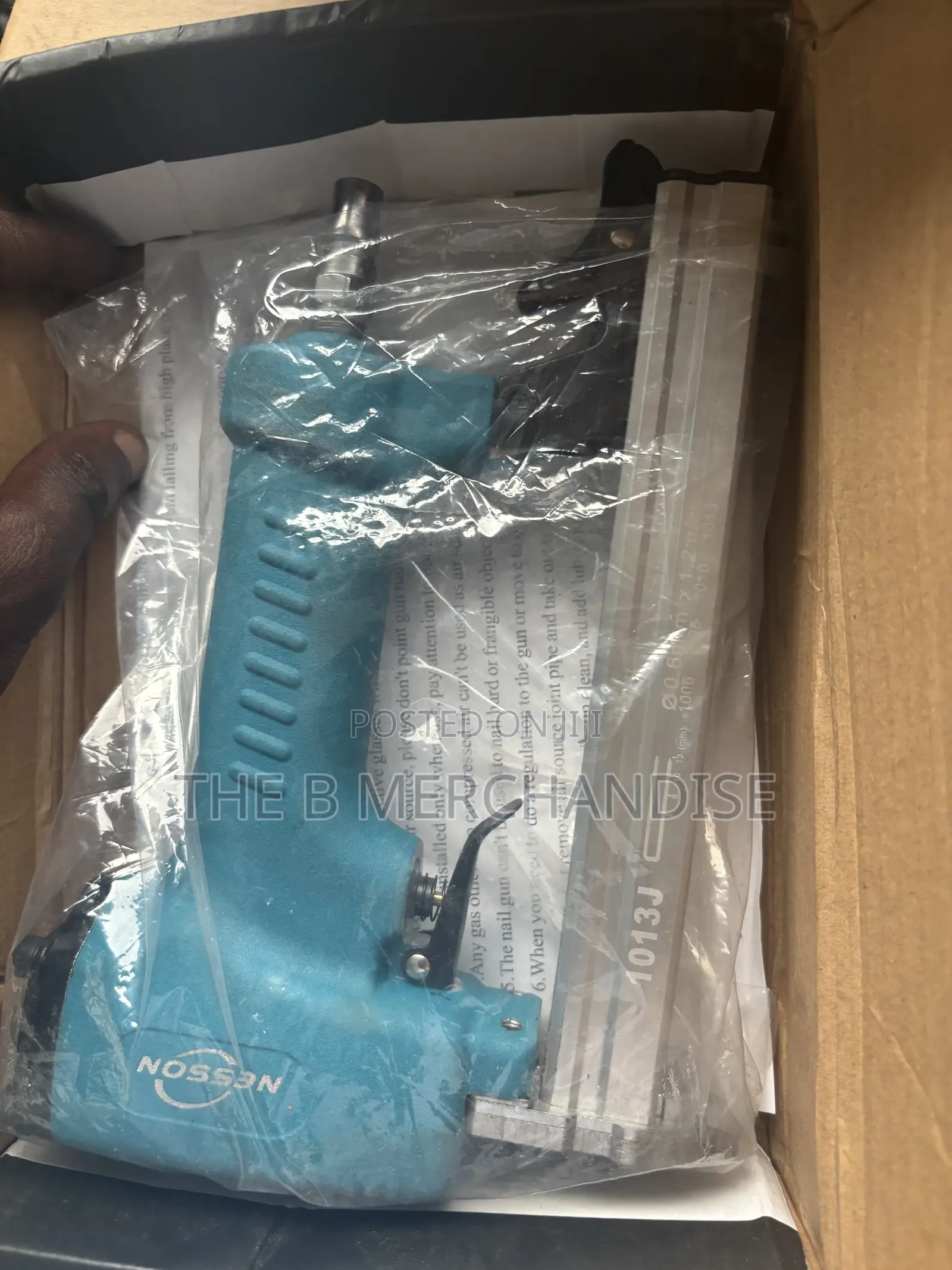 Air Nailer Machine