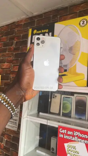 Apple iPhone 11 Pro Max 64 GB Gold