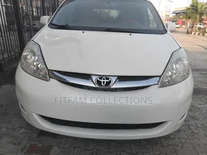 Toyota Sienna XLE Limited AWD 2006 Off white