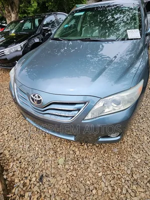 Toyota Camry 2010