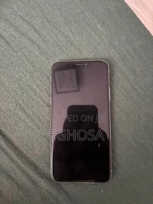 Apple iPhone X 64 GB White