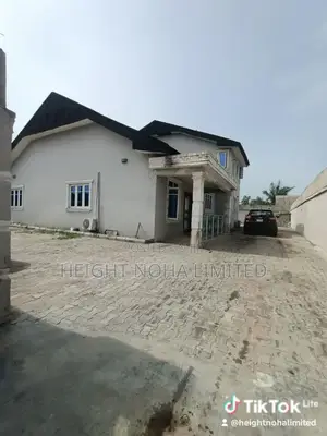 5bdrm Duplex in Lagos Island / Lagos Island for rent