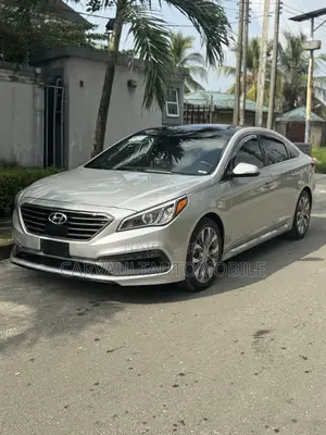 Hyundai Sonata Limited 2.0T 4dr Sedan (2.0L 4cyl Turbo 6A) 2015 Silver