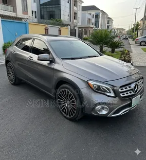 Mercedes-Benz GLA 250 2017 Gray
