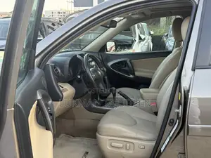 Toyota RAV4 3.5 Limited 2011 Brown