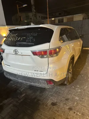 Toyota Highlander XLE V6 4x4 (3.5L 6cyl 6A) 2016 White