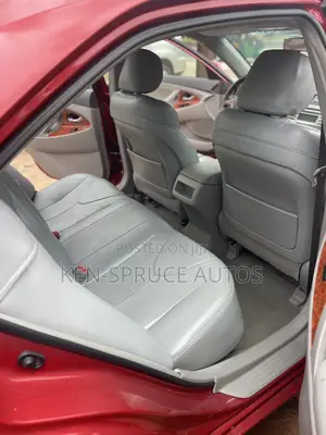 Toyota Camry XLE 4dr Sedan (2.5L 4cyl 6A) 2011 Red