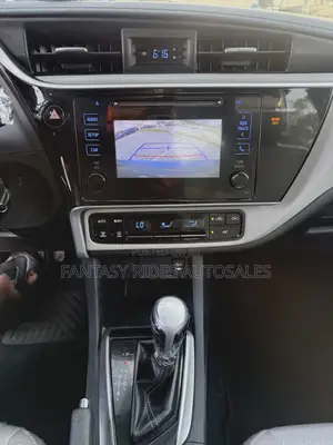 Toyota Corolla LE 4dr Sedan (1.8L 4cyl CVT) 2017 Gray