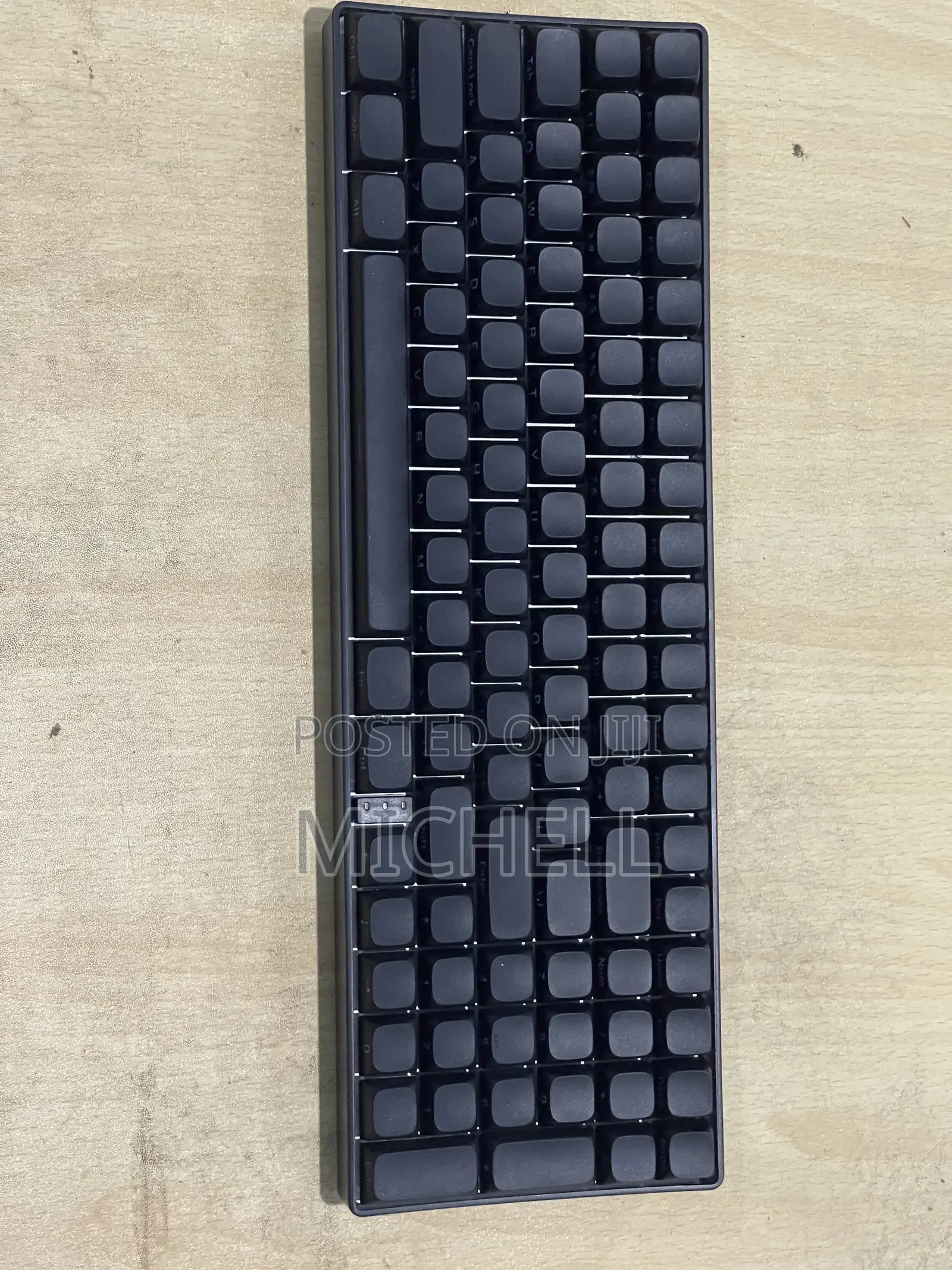 Mechanical Keyboard (Aula S100)