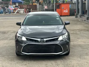 Toyota Avalon Limited Sedan FWD (3.5L 6cyl 6A) 2013