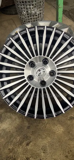 Quality 16 Inches Alloy Rims Black and White