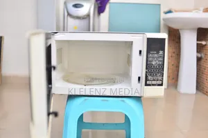 Microwave Oven