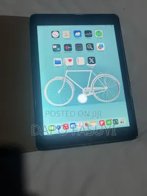 Apple iPad 10.2 (2019) 128 GB Silver