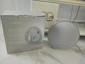 Onyx Studio 9