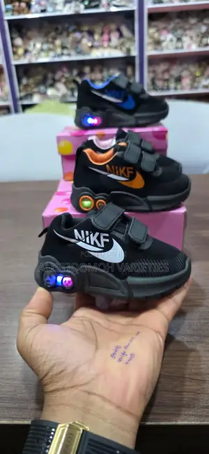 Sneaker and Shoes