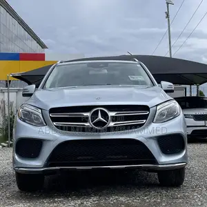 Mercedes-Benz GLE-Class GLE 350 2017 Blue