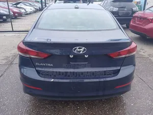 Hyundai Elantra 2017 Blue