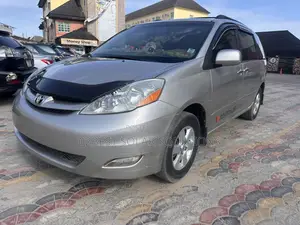 Toyota Sienna LE FWD 2006 Silver